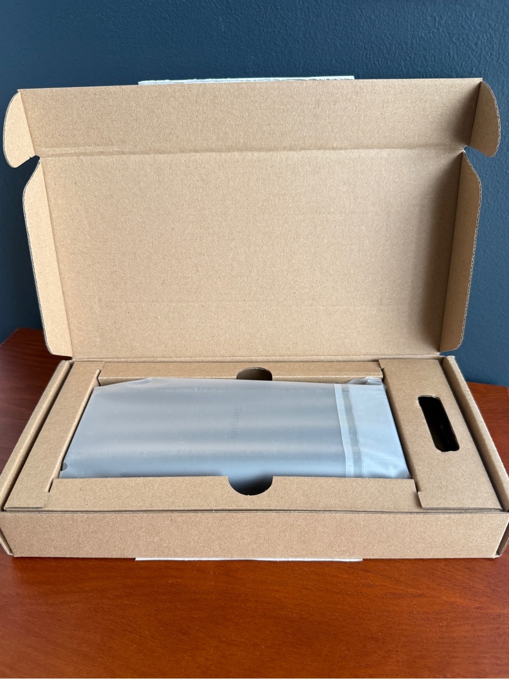 New in Box Targus 140W USB-C Portable Power Bank